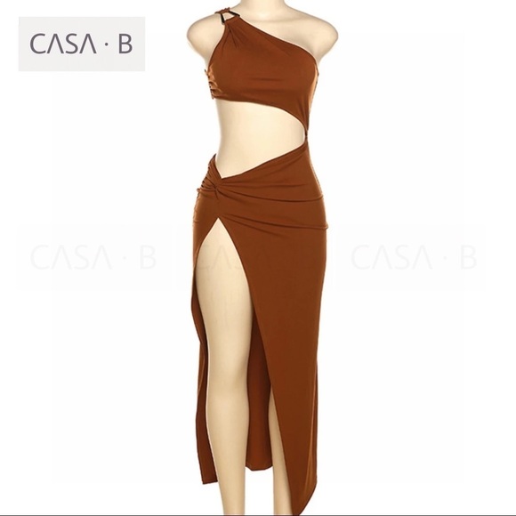 CASA B| Skylar Side Cut-Out High Slit Maxi Dress - Picture 7 of 14